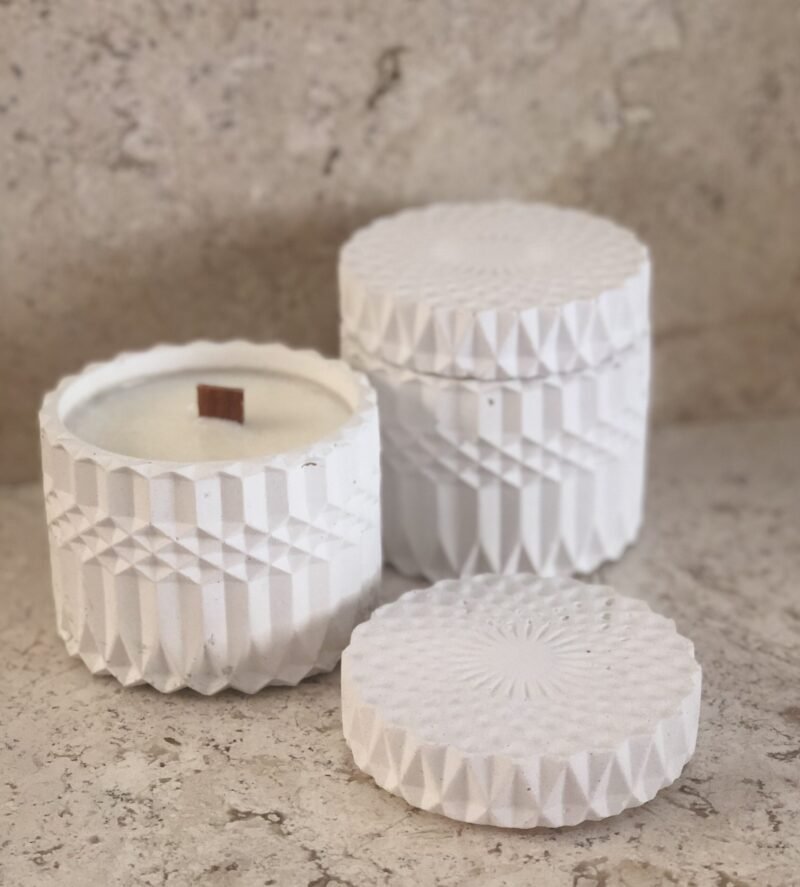 Armonizatuhogar.com - Vela De Cerámica Brillante Con Aromas Enriquecidos: Elegancia Natural - Armoniza Tu Hogar