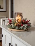 Arreglo Floral Navideño Rodolfo: Centro de Mesa Festivo para Decorar en Navidad - Image 4